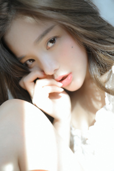 娇小性XXXX摘花HD
